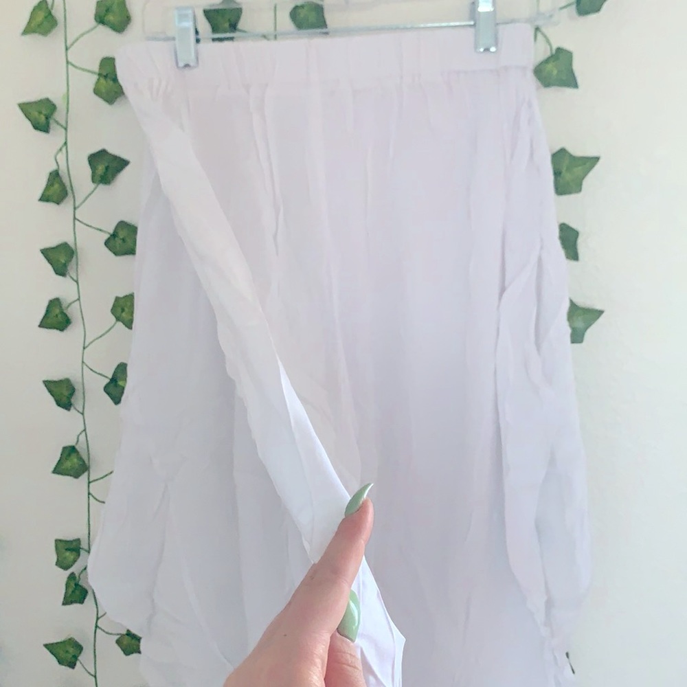 white flowy boho pants !!